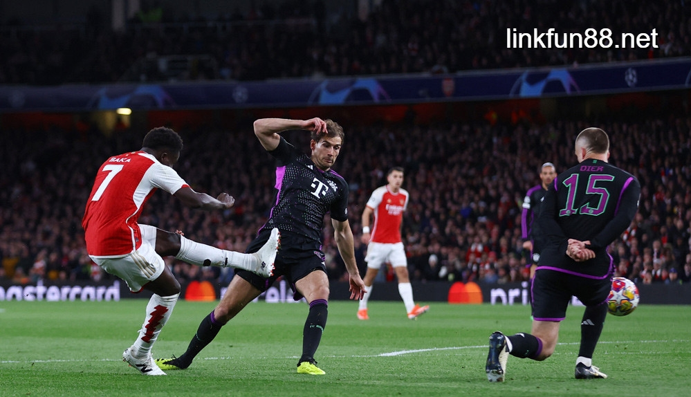 Bayern Munich thi đấu mạnh mẽ